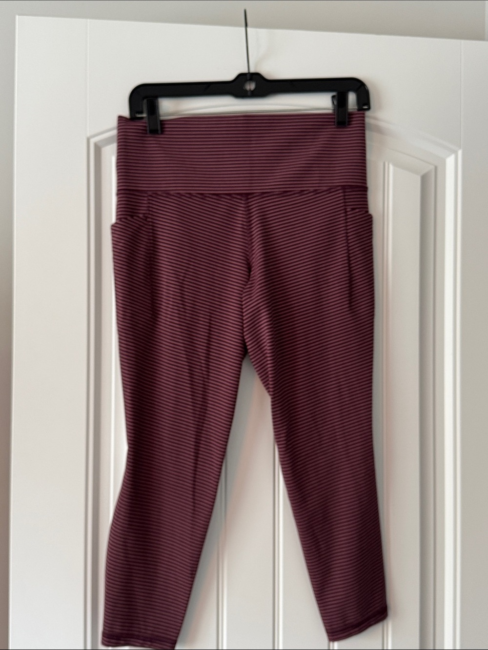 Athleta Salutation Stash Pocket II Texture 7/8 Tight